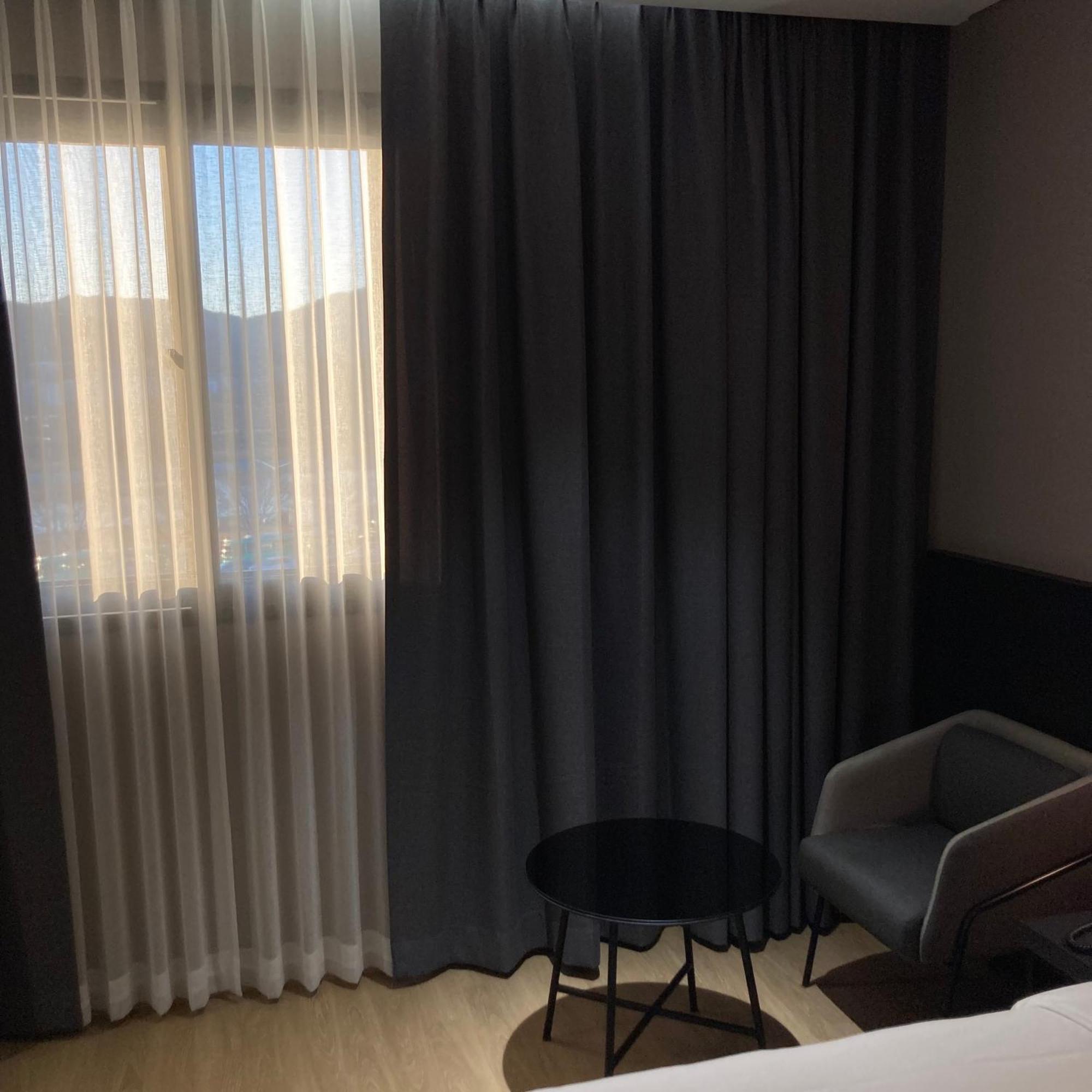Rivertain Hotel Gyeongju Exteriör bild